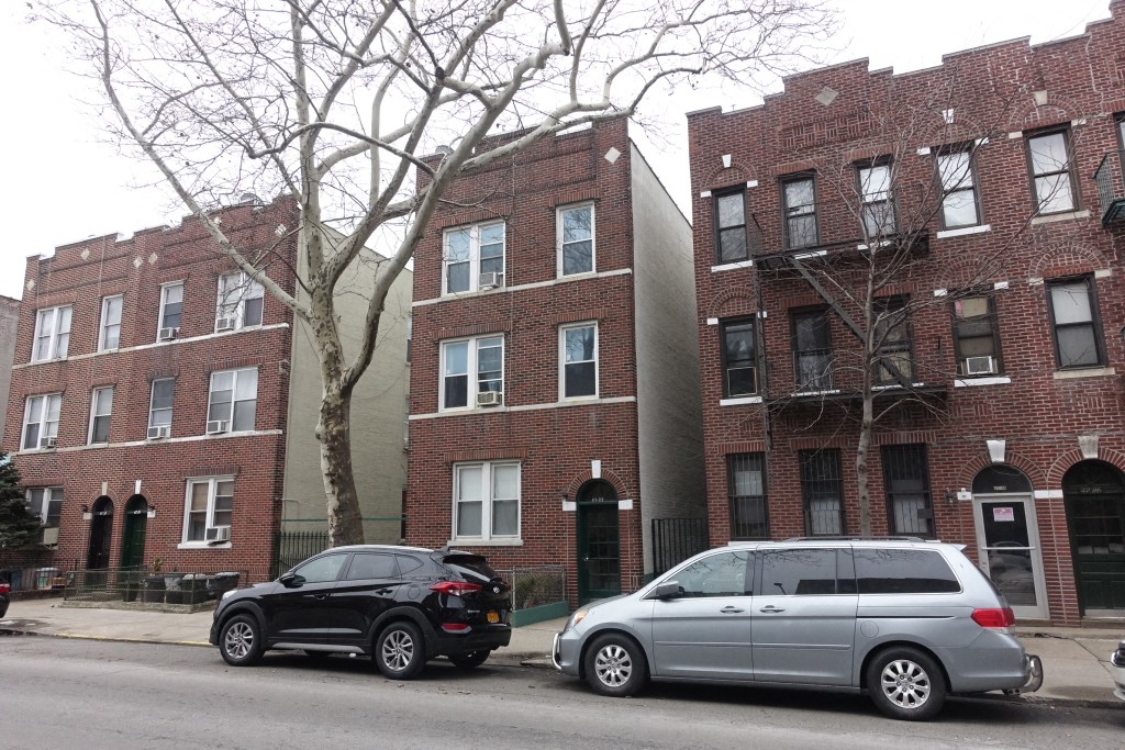 Sunnyside Multifamily | 6 Apartments